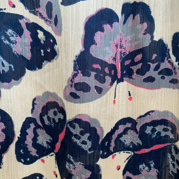 🦋Sheer Butterfly Print Cami 🦋 - Picture 2 of 6